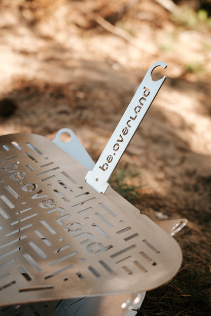 Handle for grill grates and accessories