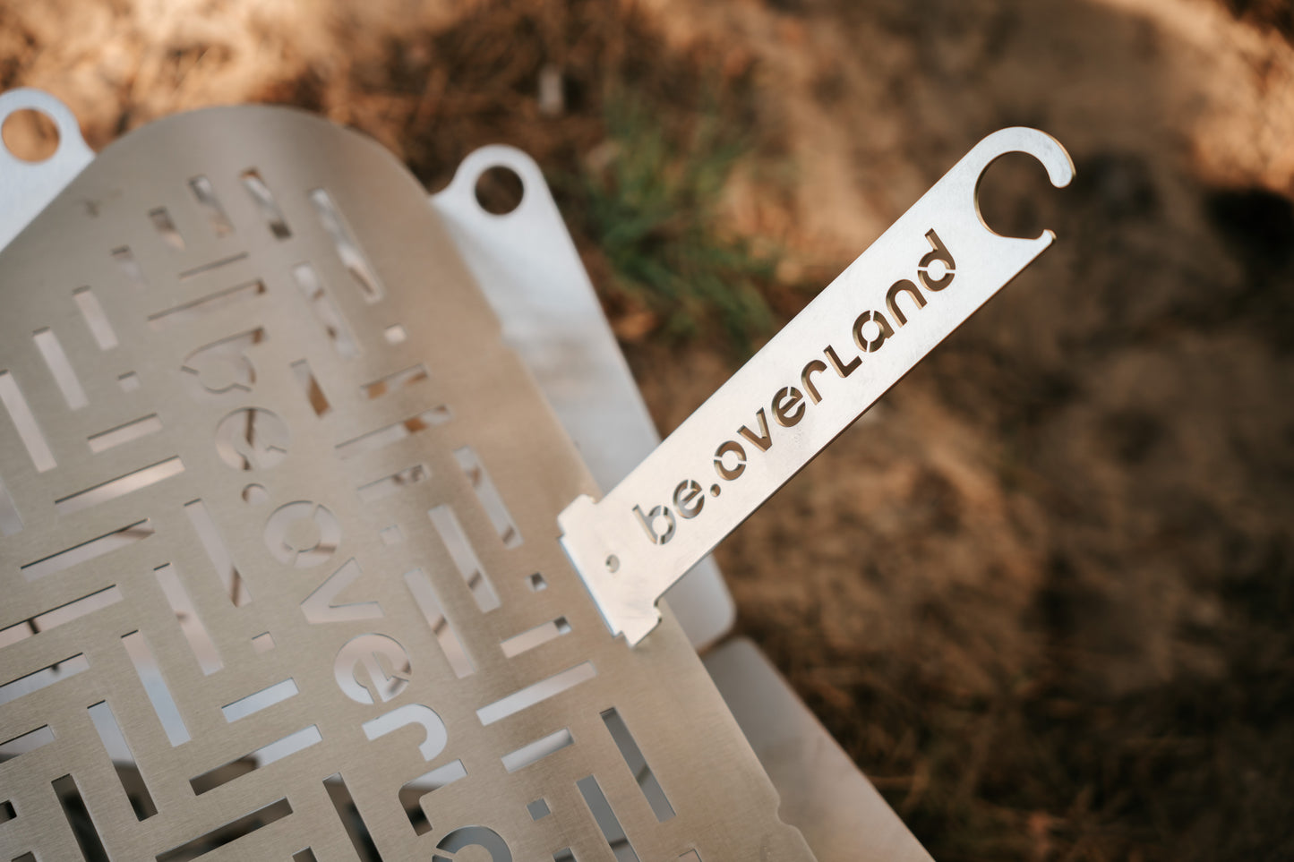 Handle for grill grates and accessories